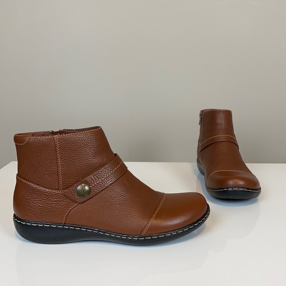 Clarks | Shoes | Clarks Ashland Pine 